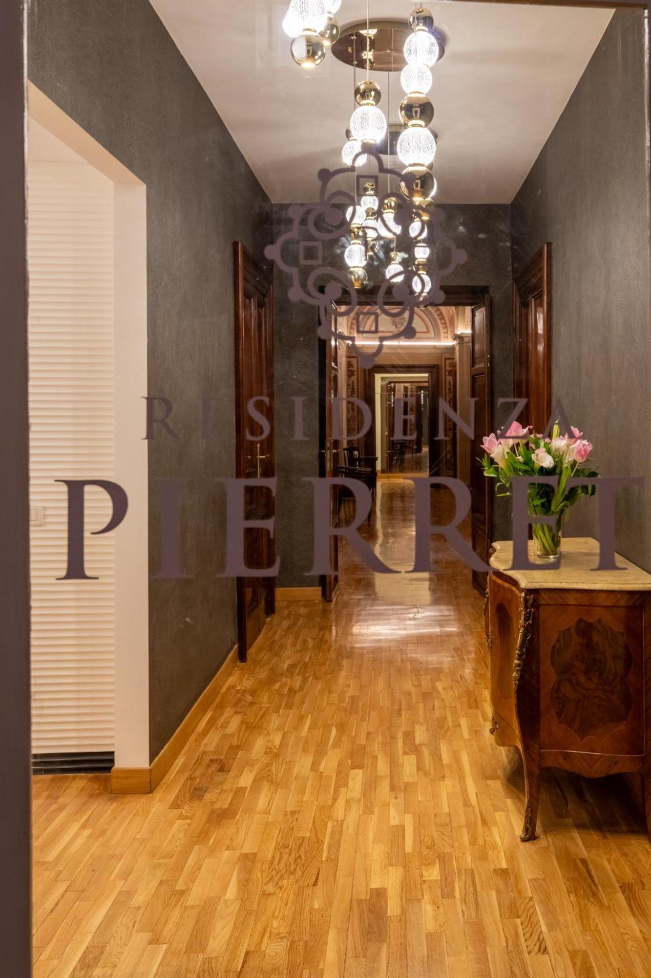 ホテル Residenza Pierret ローマ エクステリア 写真